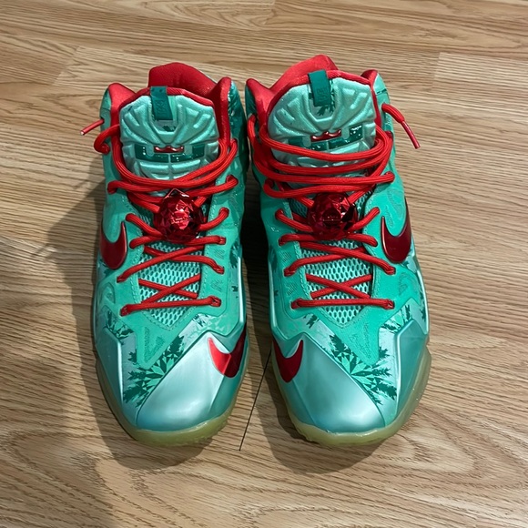 nike lebron 11 christmas